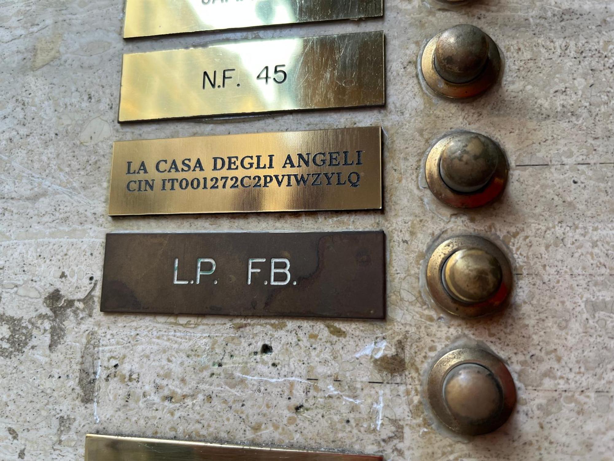 Apartament La Casa Degli Angeli Turyn Zewnętrze zdjęcie